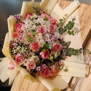 دسته گل ترکیبی رز صورتی  صربت و داوودی